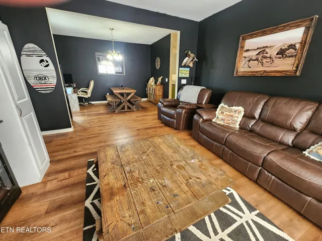 $825,000 | 21876 East Coast Tellico Parkway, Greenback, TN 37742