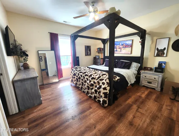 $799,900 | 21876 East Coast Tellico Parkway, Greenback, TN 37742