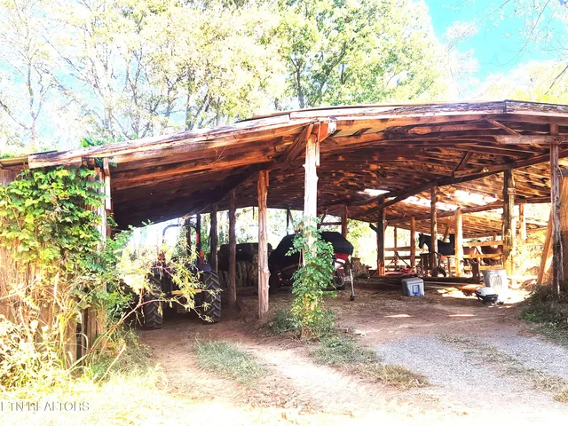 $825,000 | 21876 East Coast Tellico Parkway, Greenback, TN 37742