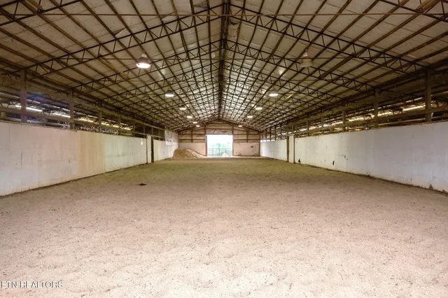 $825,000 | 21876 East Coast Tellico Parkway, Greenback, TN 37742