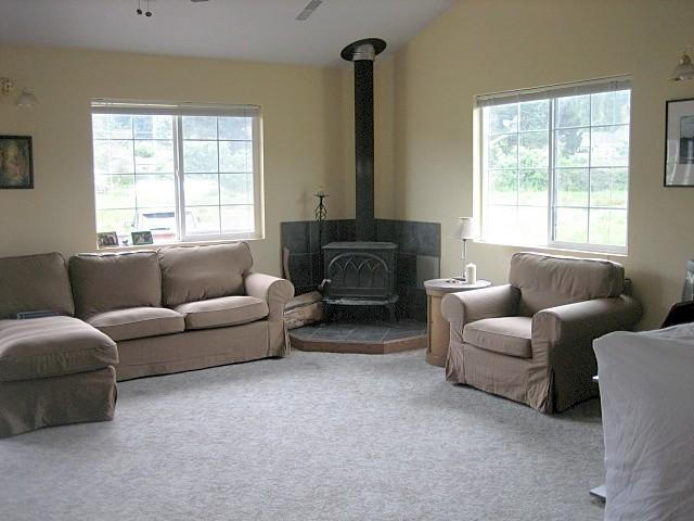 1196 Freshwater Road Eureka, CA 95503 - Photo 3 of 10