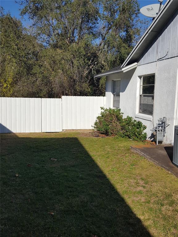 7607 Benji Ridge Trail Kissimmee, FL 34747 - Photo 37 of 58 a view of outdoor space and yard