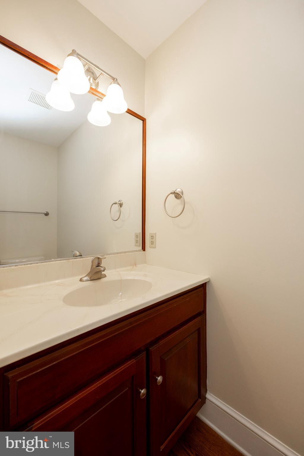 224 Cambridge Chase Exton, PA 19341 - Photo 17 of 40 Powder room on 1st floor