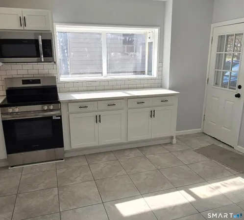 $319,900 | 854 Frost Road, Waterbury, CT 06705