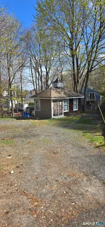 $319,900 | 854 Frost Road, Waterbury, CT 06705