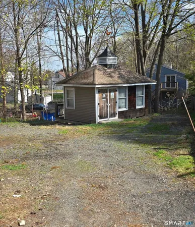 $319,900 | 854 Frost Road, Waterbury, CT 06705