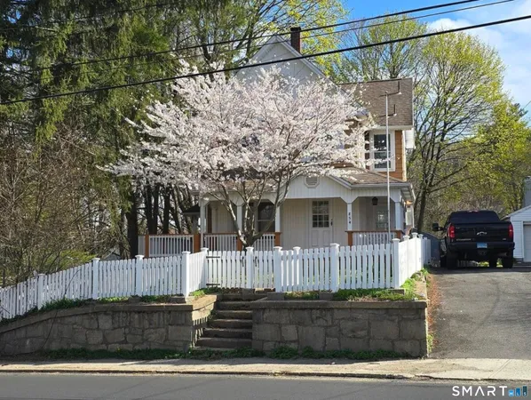 $319,900 | 854 Frost Road, Waterbury, CT 06705