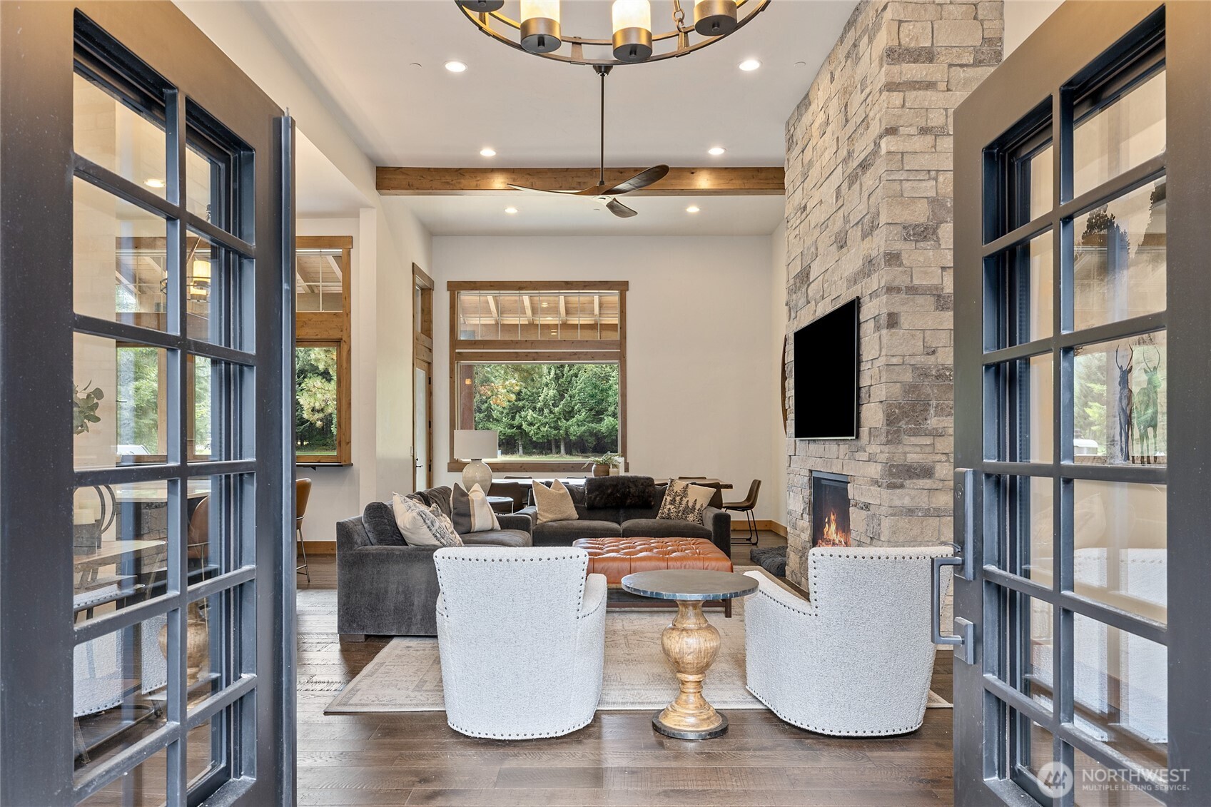 291 Ruby King Loop Cle Elum, WA 98922 - Photo 4 of 40