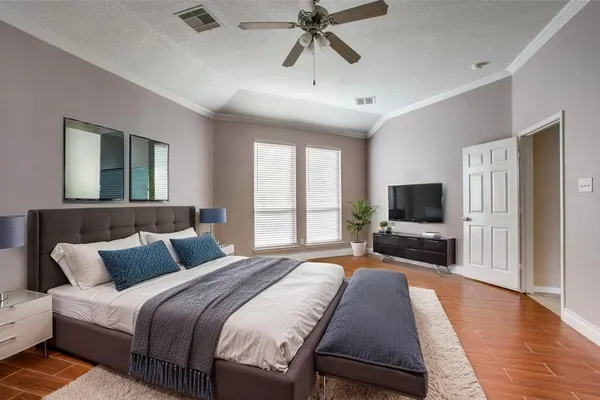 $2,250 | 9907 Valance Way, Conroe, TX 77385