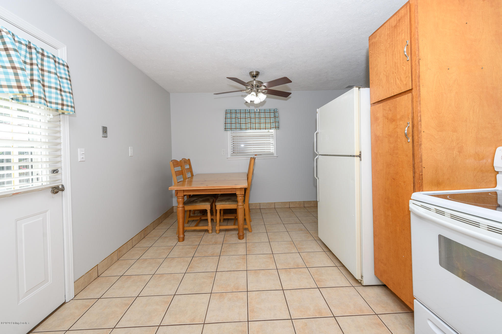 9521 Maple Road Louisville, KY 40229 - Photo 34 of 44 Maple-30