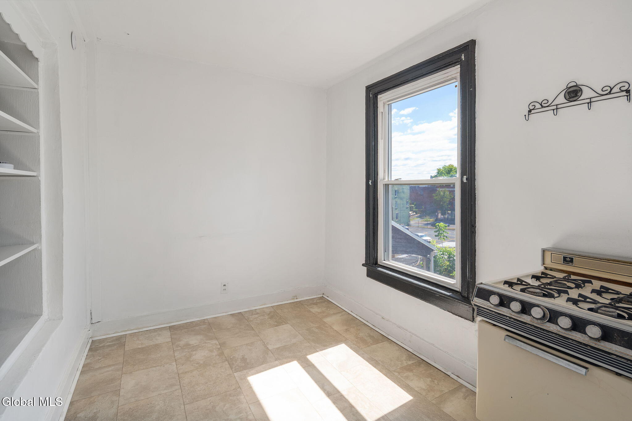 128 Hamilton Street Albany, NY 12207 - Photo 12 of 57 9-128HamiltonSt_09