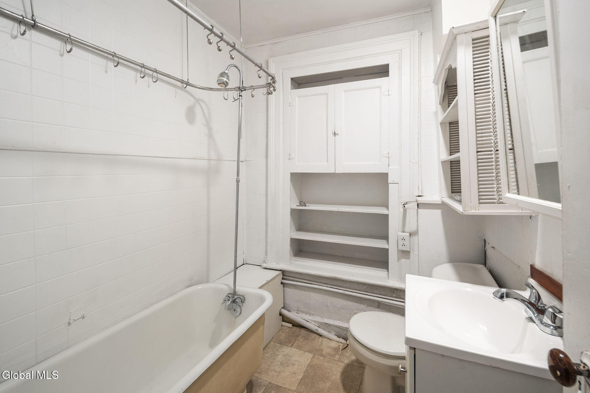 128 Hamilton Street Albany, NY 12207 - Photo 16 of 57 13-128HamiltonSt_13