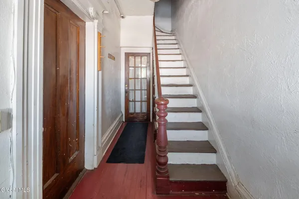 $325,000 | 128 Hamilton Street, Albany, NY 12207