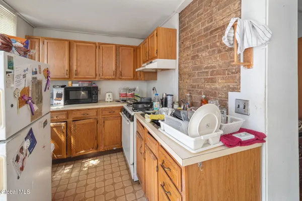 $325,000 | 128 Hamilton Street, Albany, NY 12207