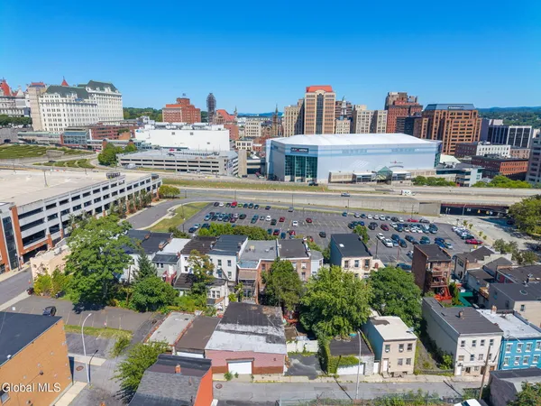 $325,000 | 128 Hamilton Street, Albany, NY 12207