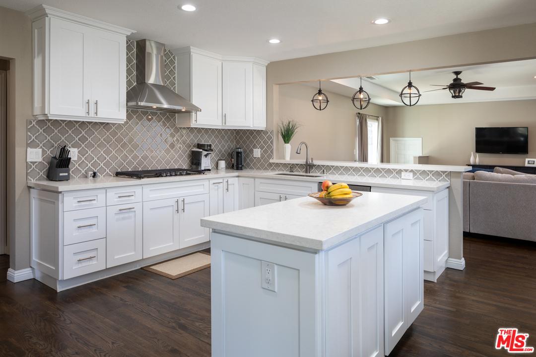 7102 East Wardlow Road Long Beach, CA 90808 - Photo 2 of 15 Gallery Image 2