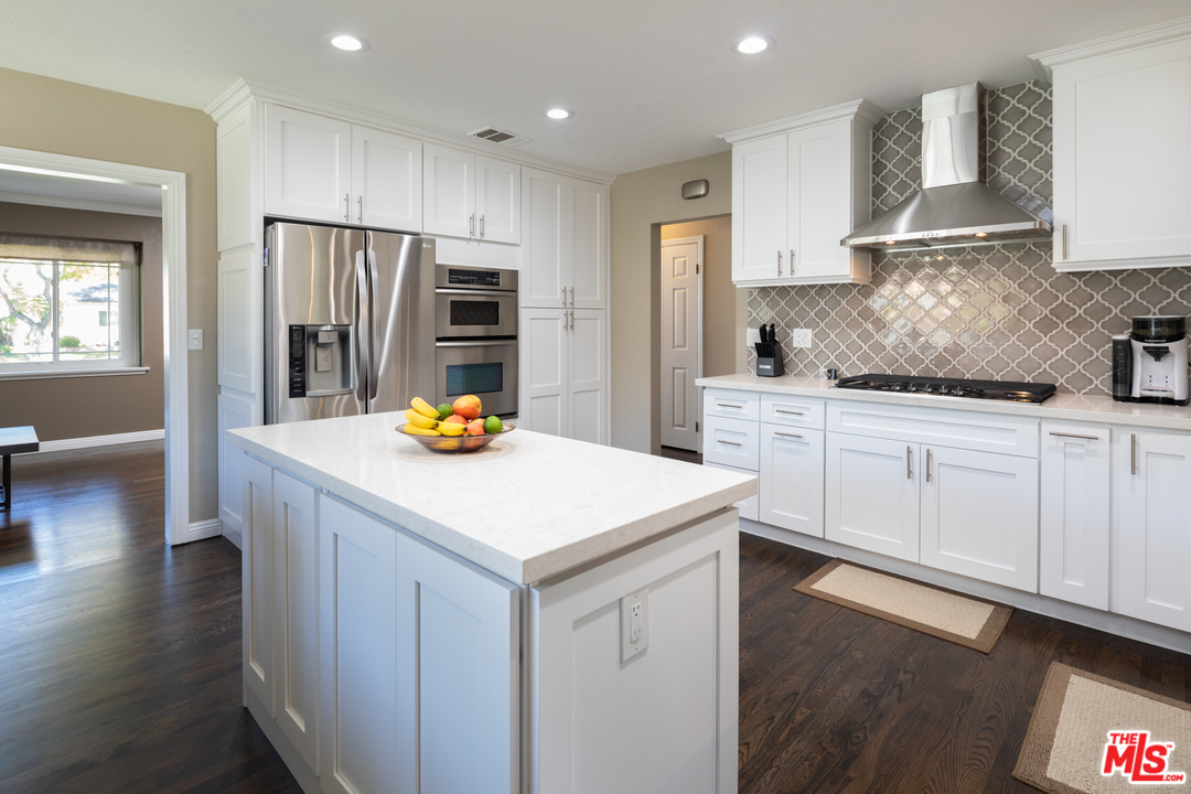 7102 East Wardlow Road Long Beach, CA 90808 - Photo 4 of 15 Gallery Image 4