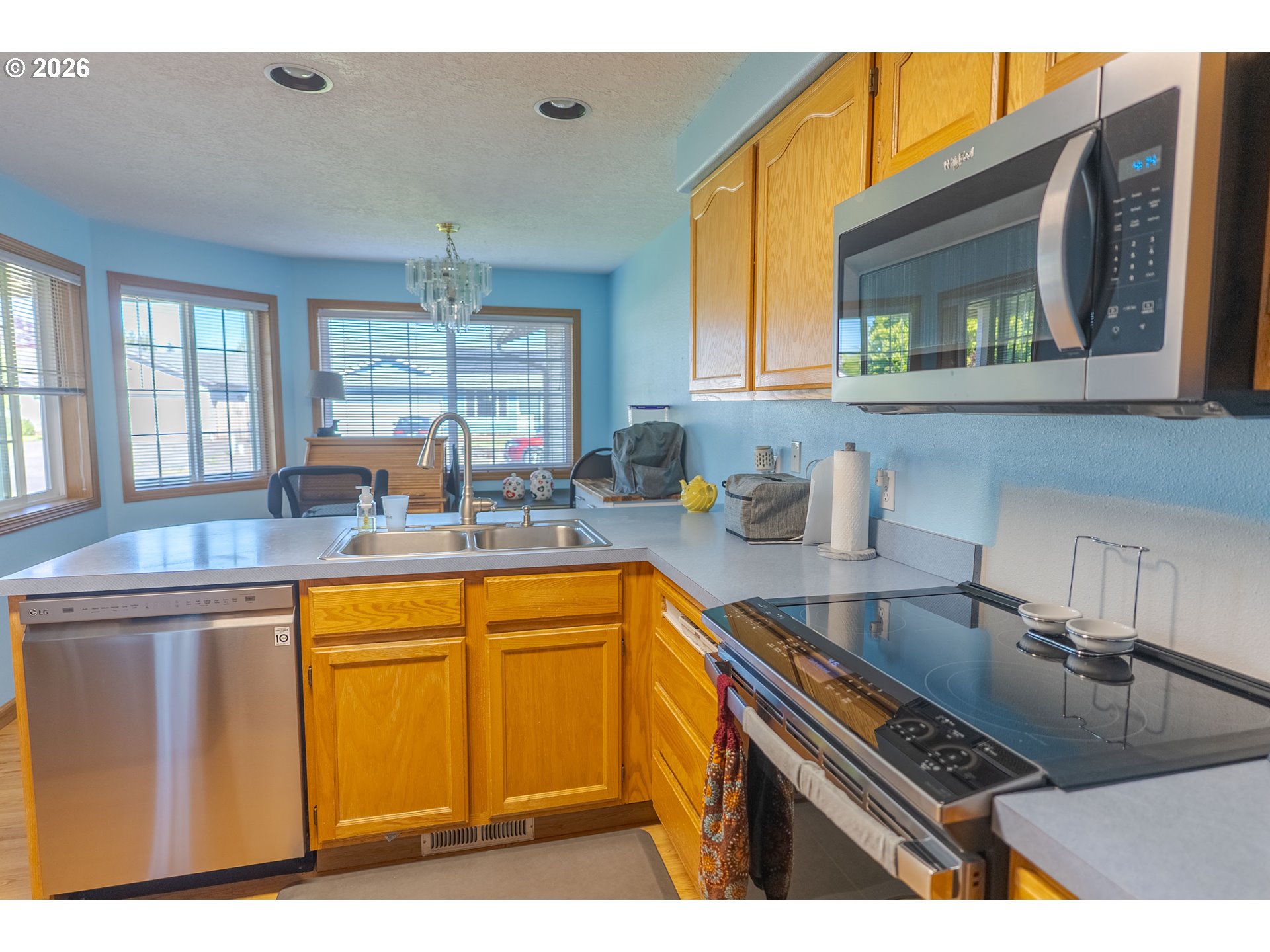 7077 Ridgemont Drive North Keizer, OR 97303 - Photo 14 of 32