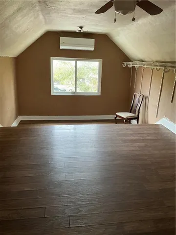 $165,000 | 522 Kensington Avenue, Kansas City, MO 64124