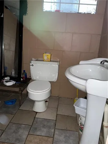 $165,000 | 522 Kensington Avenue, Kansas City, MO 64124