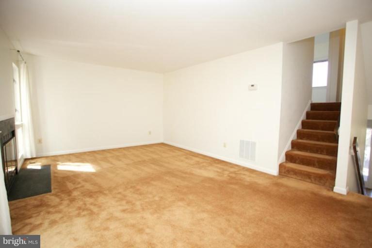 11017 Thrush Ridge Road Reston, VA 20191 - Photo 7 of 17 Living Room #3
