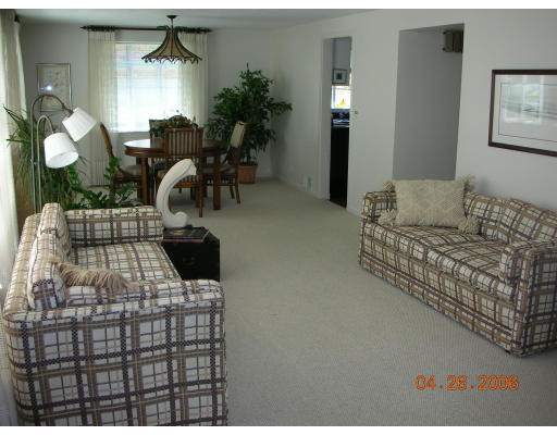 68 Clearwater Road Newton, MA 02462 - Photo 3 of 16 Gallery Image 3