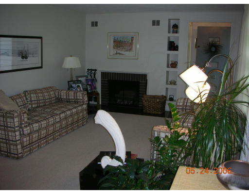 68 Clearwater Road Newton, MA 02462 - Photo 5 of 16 Gallery Image 5
