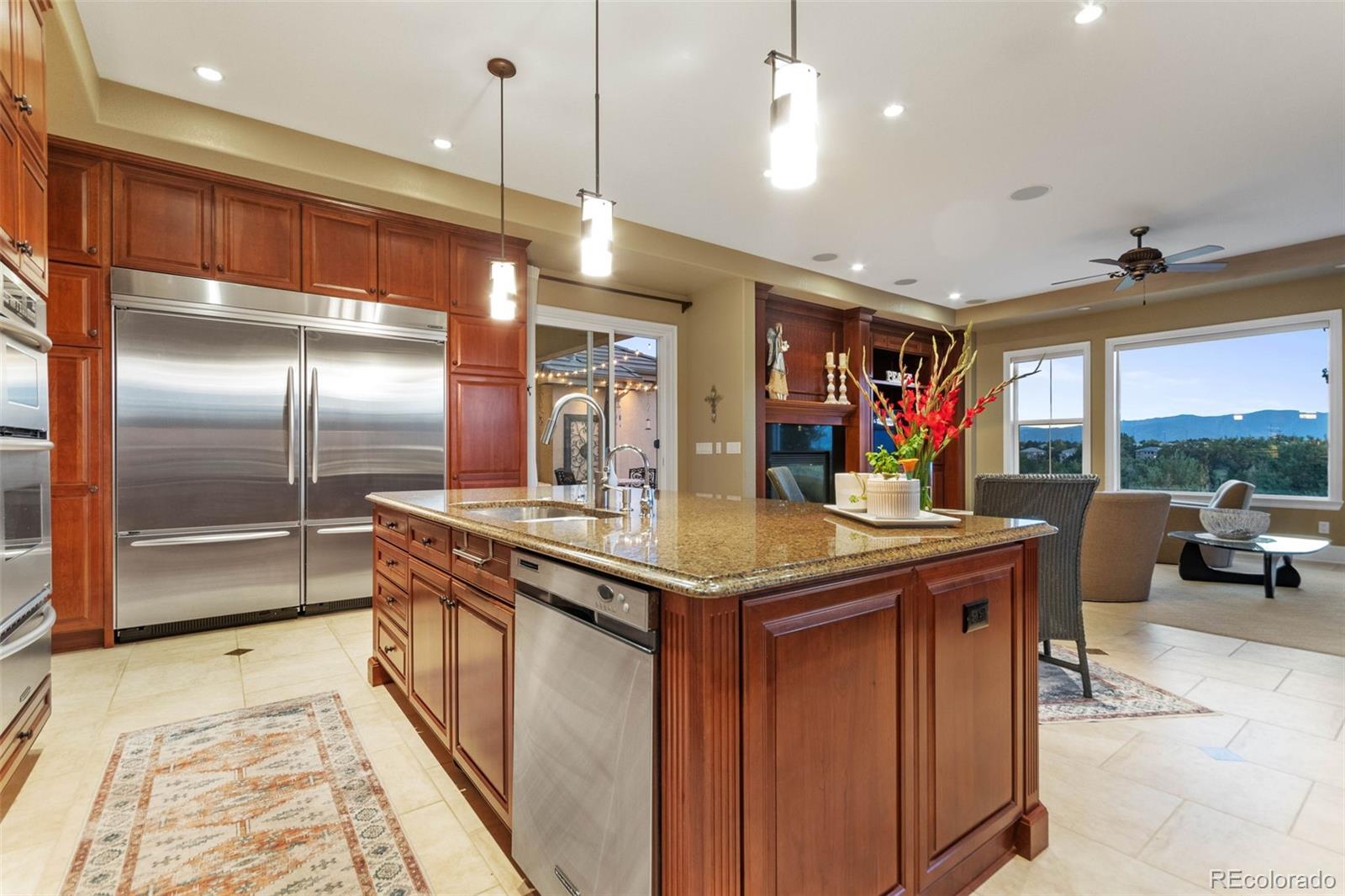 8981 Stonecrest Way Highlands Ranch, CO 80129 - Photo 11 of 50