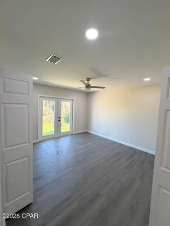$2,100 | 801 East 12th Street, Panama City, FL 32401