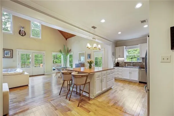 $480,000 | 921 Carriage Way, Baton Rouge, LA 70808