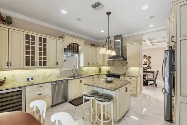 $2,499,999 | 811 La Guna Drive, Venice, FL 34285