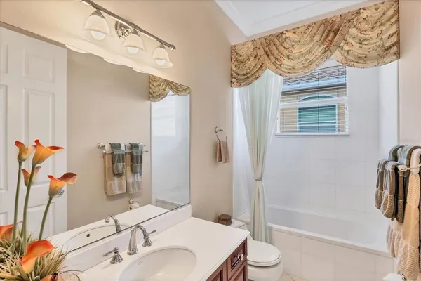 $2,499,999 | 811 La Guna Drive, Venice, FL 34285