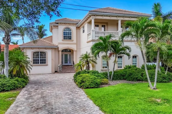 $2,499,999 | 811 La Guna Drive, Venice, FL 34285