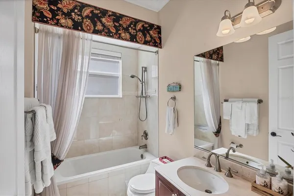 $2,499,999 | 811 La Guna Drive, Venice, FL 34285