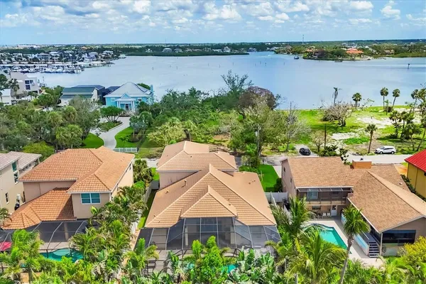 $2,499,999 | 811 La Guna Drive, Venice, FL 34285