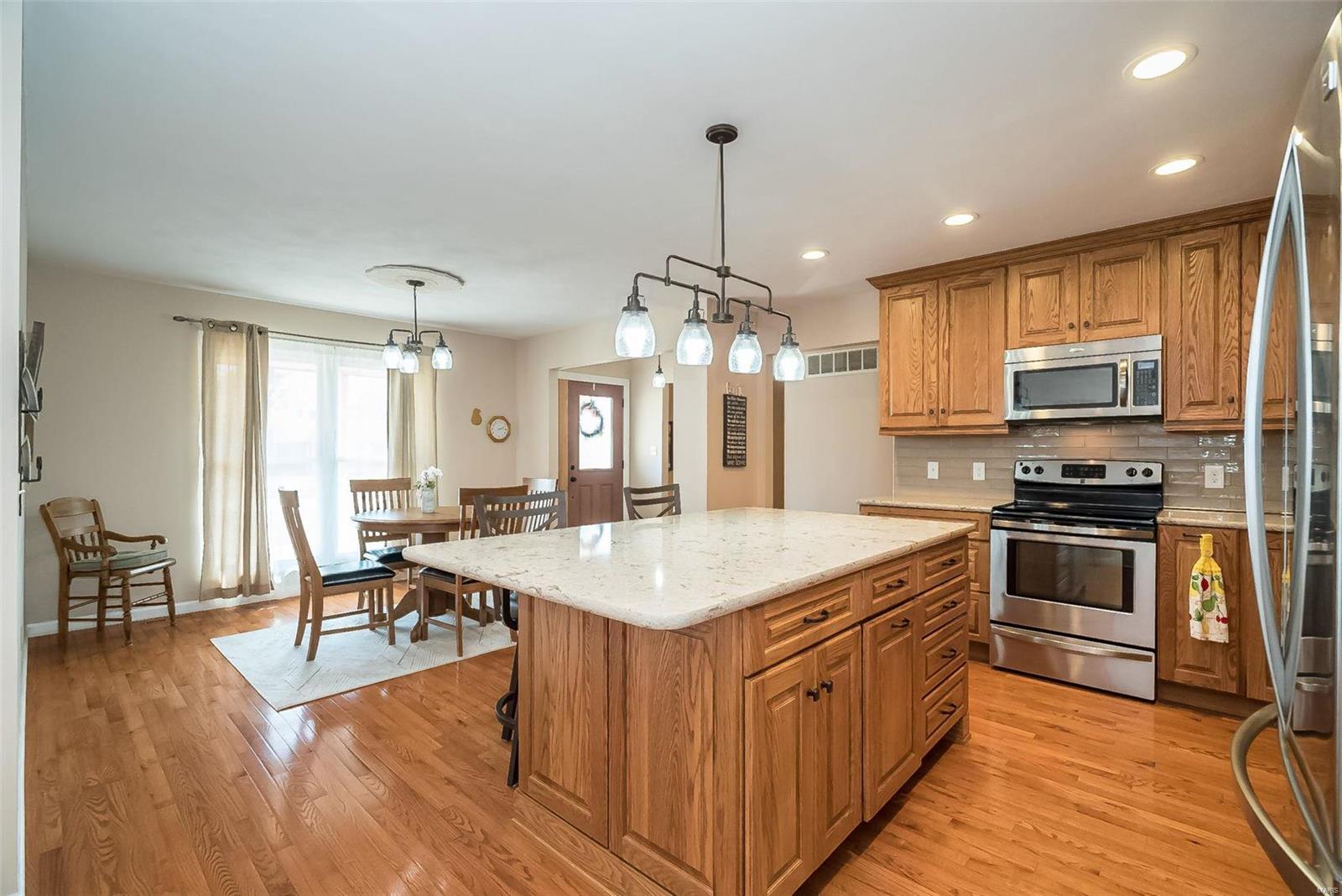 1009 Cla Ter Ri Drive Ballwin, MO 63011 - Photo 14 of 53