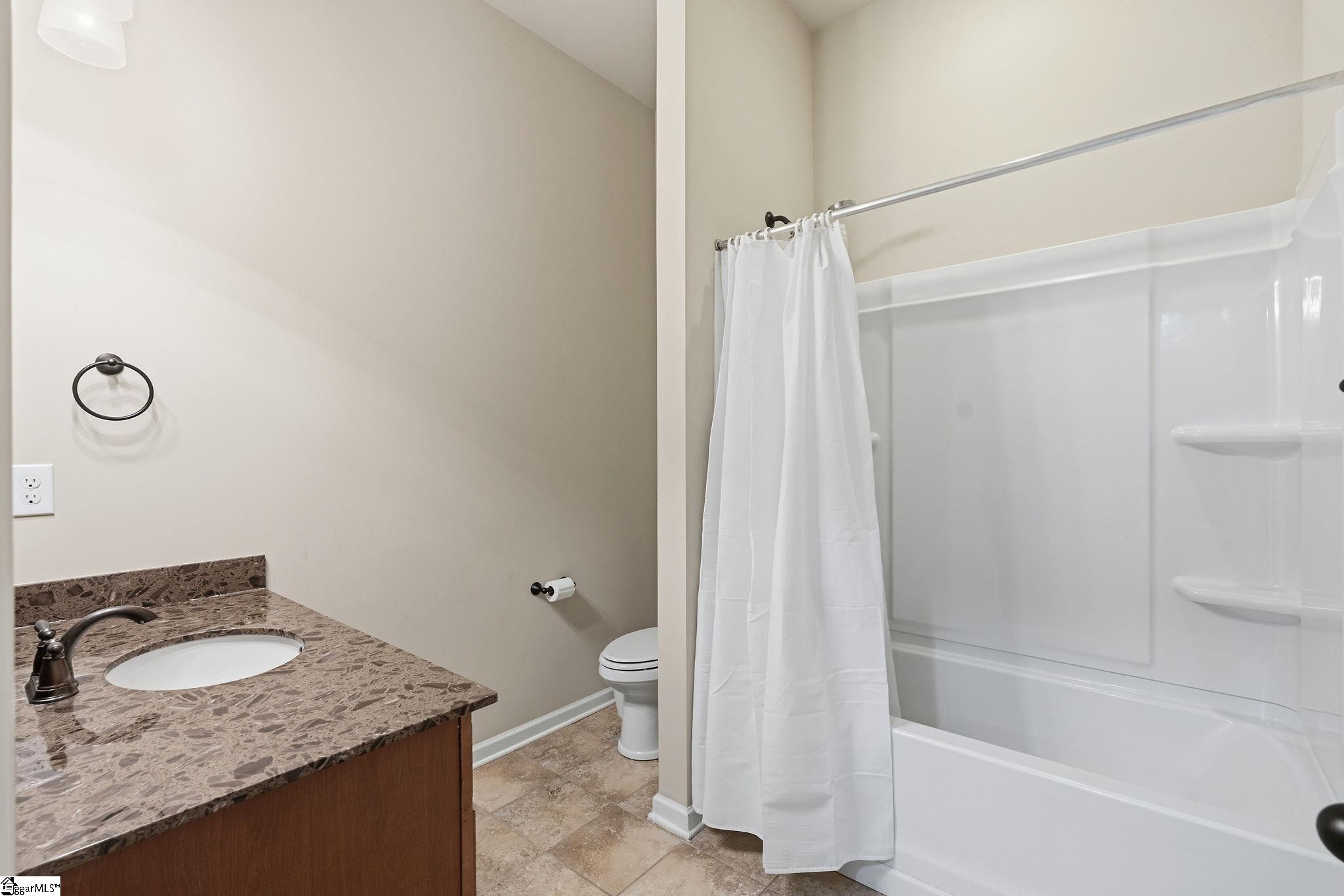 425 Castleford Place Simpsonville, SC 29681 - Photo 19 of 47