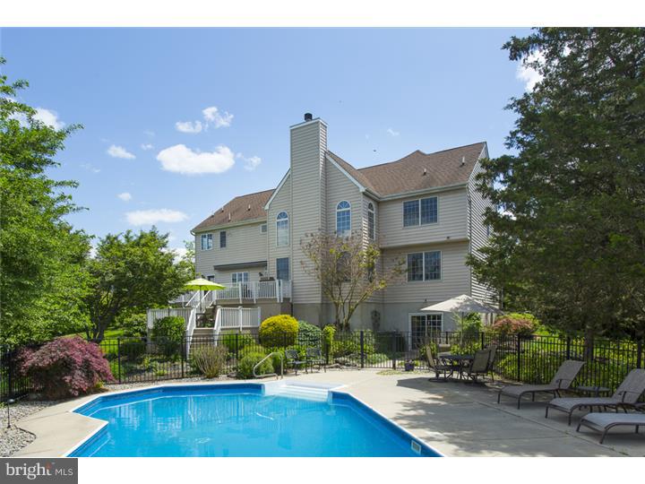 21 Hunters Ridge Drive Pennington, NJ 08534 - Photo 1 of 25 Exterior Back