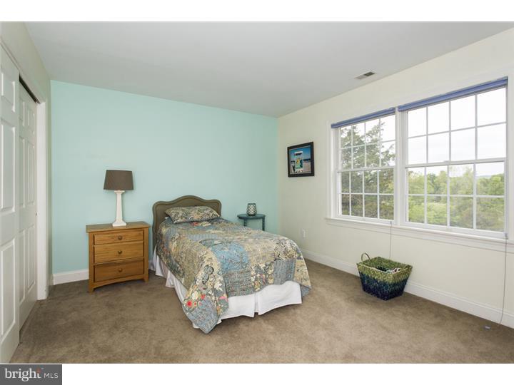 21 Hunters Ridge Drive Pennington, NJ 08534 - Photo 16 of 25 Bedroom 3
