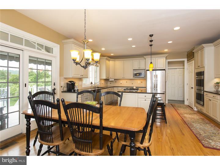 21 Hunters Ridge Drive Pennington, NJ 08534 - Photo 7 of 25 Breakfast Room