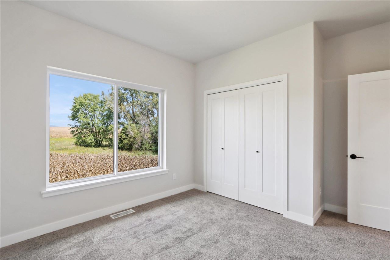 906 High Rdg Trail Solon, IA 52333 - Photo 15 of 30 Gallery Image 15