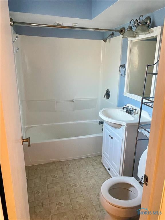 2148 Richards Road, Unit 5 Toledo, OH 43606 - Photo 9 of 11 Gallery Image 9