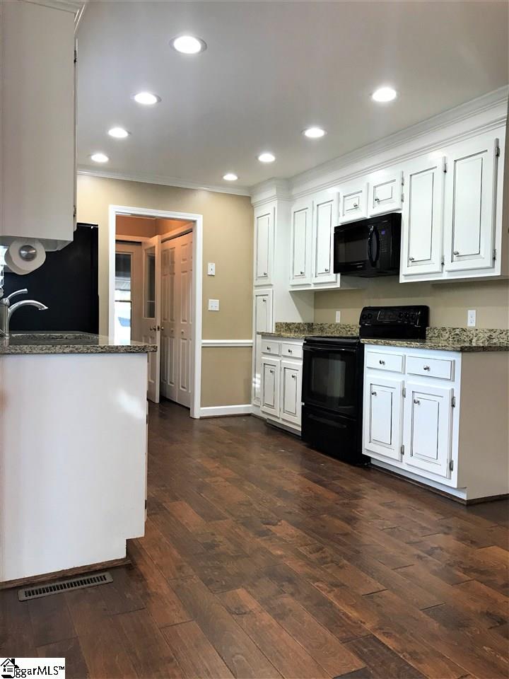 1323 Old Mill Road Easley, SC 29642 - Photo 8 of 24