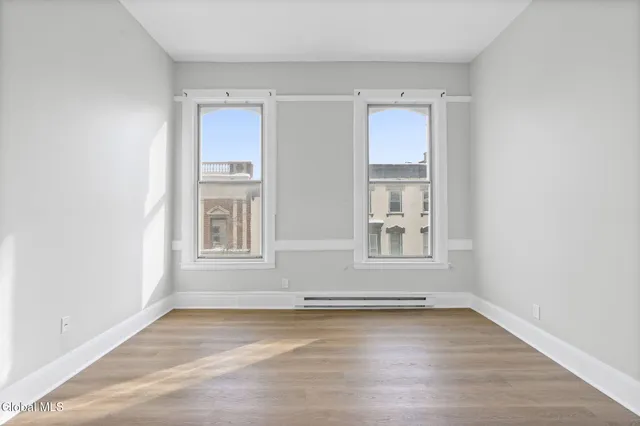 $1,500 | 5 Broadway, Unit 308, Troy, NY 12180