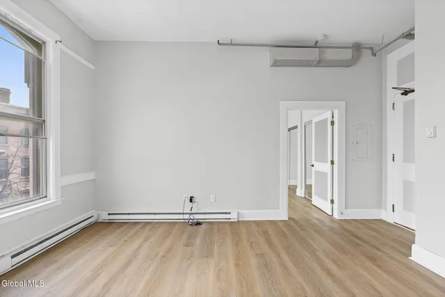 $1,500 | 5 Broadway, Unit 308, Troy, NY 12180