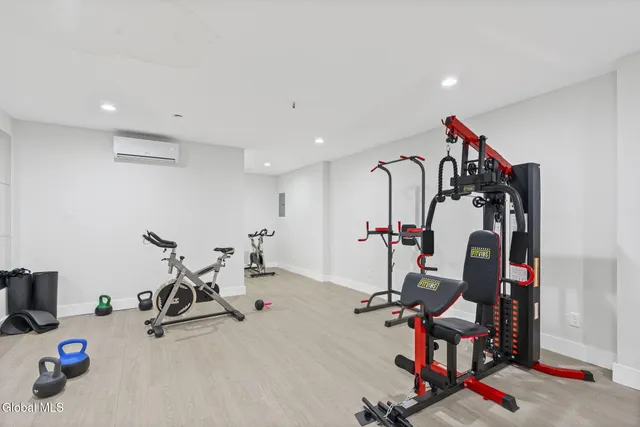 $1,500 | 5 Broadway, Unit 308, Troy, NY 12180