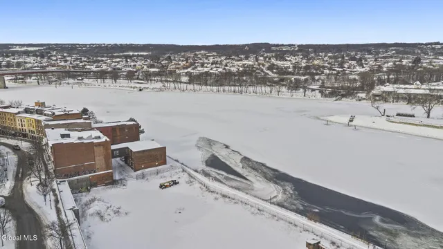 $1,500 | 5 Broadway, Unit 308, Troy, NY 12180