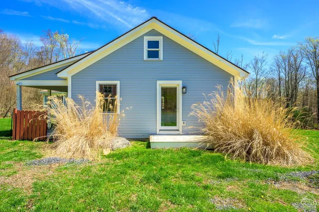 $940,000 | 236 Dugway Road, Austerlitz, NY 12017