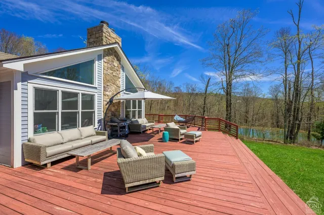 $940,000 | 236 Dugway Road, Austerlitz, NY 12017