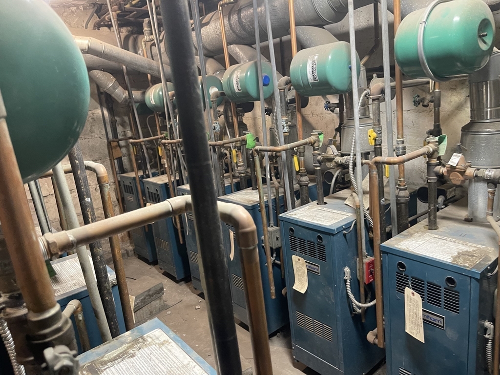 29 Church Street Waltham, MA 02452 - Photo 15 of 38